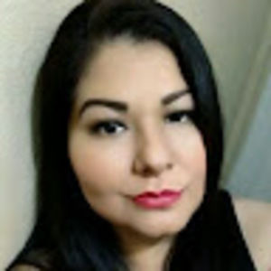 Meet your Posher, Paola